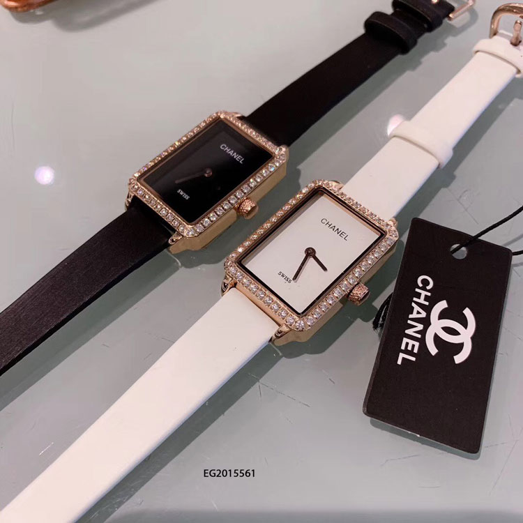 Đồng hồ nữ Chanel mặt chữ nhật