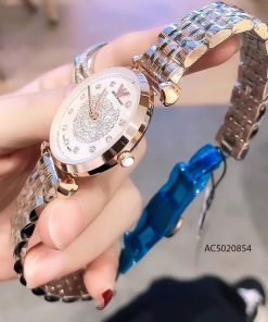 độ dày đồng hồ Armani nữ đeo tay giá rẻ