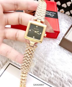 Đồng hồ nữ Gucci mặt vuông dây kim loại mạ vàng mặt đen giá rẻ