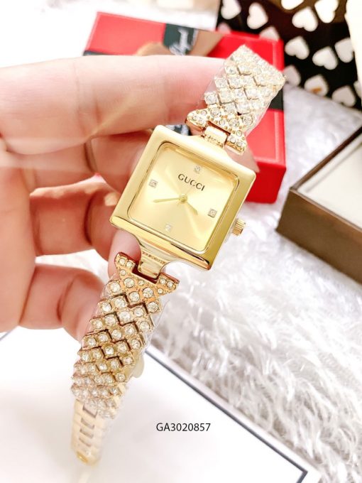 Đồng hồ nữ Gucci mặt vuông dây kim loại mạ vànggiá rẻ