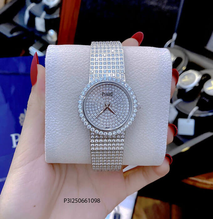 7 thương hiệu đồng hồ đính kim cương thật đáng mua nhất