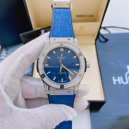 Đồng hồ Hublot Classic Fusion Automatic nam dây cao su bọc da xanh
