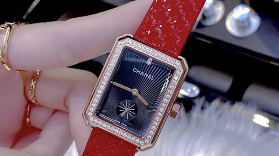 Đồng hồ Chanel Diamond Boy-Friend