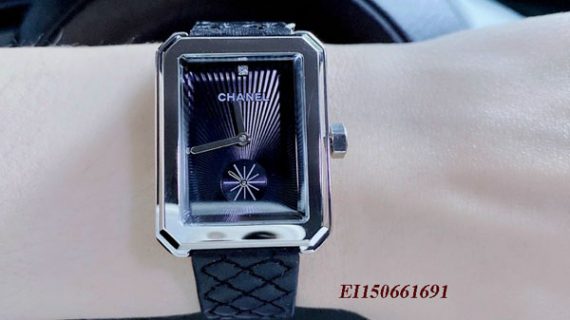 Đồng hồ Nữ Chanel Boy Friend dây da đen hình quả trám cao cấp