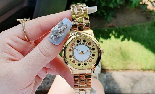 Đồng hồ FENDI nữ đính đá dây kim loại giá rẻ