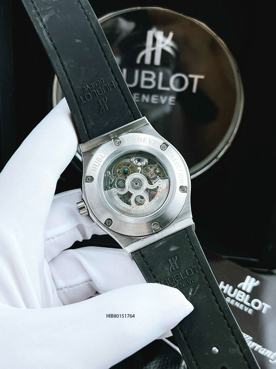 Đồng hồ Hublot nam máy cơ tự động dây cao su màu đen