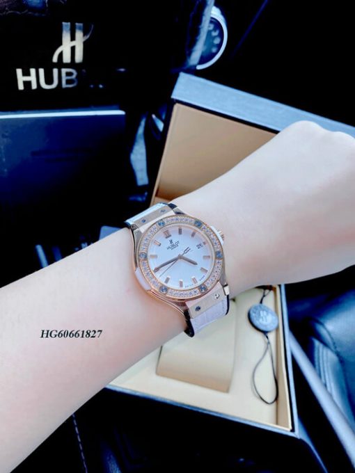 Đồng hồ Hublot Nữ Bigbang viền vàng dây vân da cao cấp