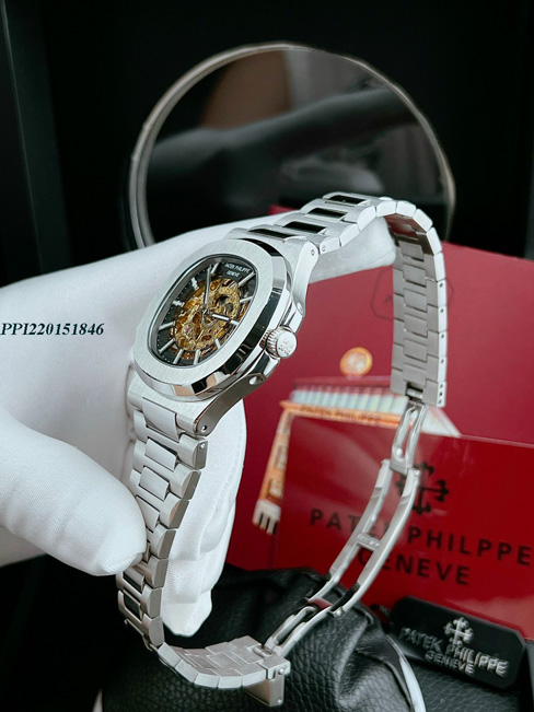 Đồng hồ nam Patek Philippe Nautilus máy lộ cơ dây bạc cao cấp