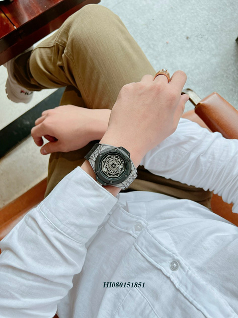 Đồng hồ đeo tay Hublot Nam Classic Big Bang Sang Bleu cao cấp
