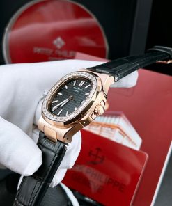 Đồng hồ nam Patek Philippe Nautilus máy cơ dâ đen viền vuông vàng cao cấp