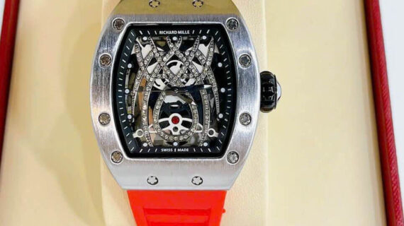 Đồng hồ Richard Mille nam dây cao su đỏ viền bạc mặt nhện