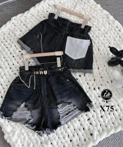 X75 Quần short jean kiểu rách nhấn ở lai túi sau màu trắng đáng yêu