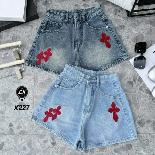 Mã X227 Quần short jeans nữ màu xanh thêu chữ thập