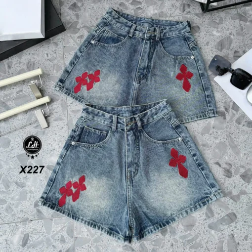 Mã X227 Quần short jeans nữ màu xanh thêu chữ thập