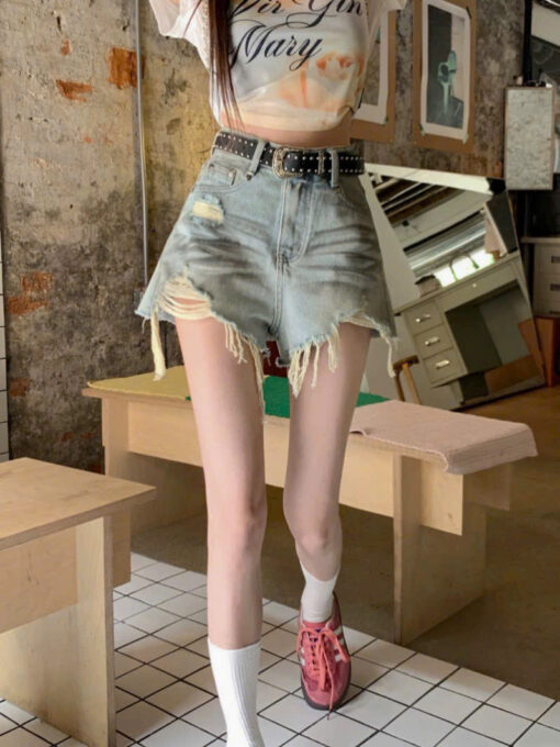 Quần shorts jeans nữ lưng cao không co giãn xả lai kẻ sọc