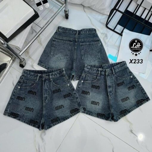 Quần short jean nữ lưng cao không co giãn thêu chữ thời trang